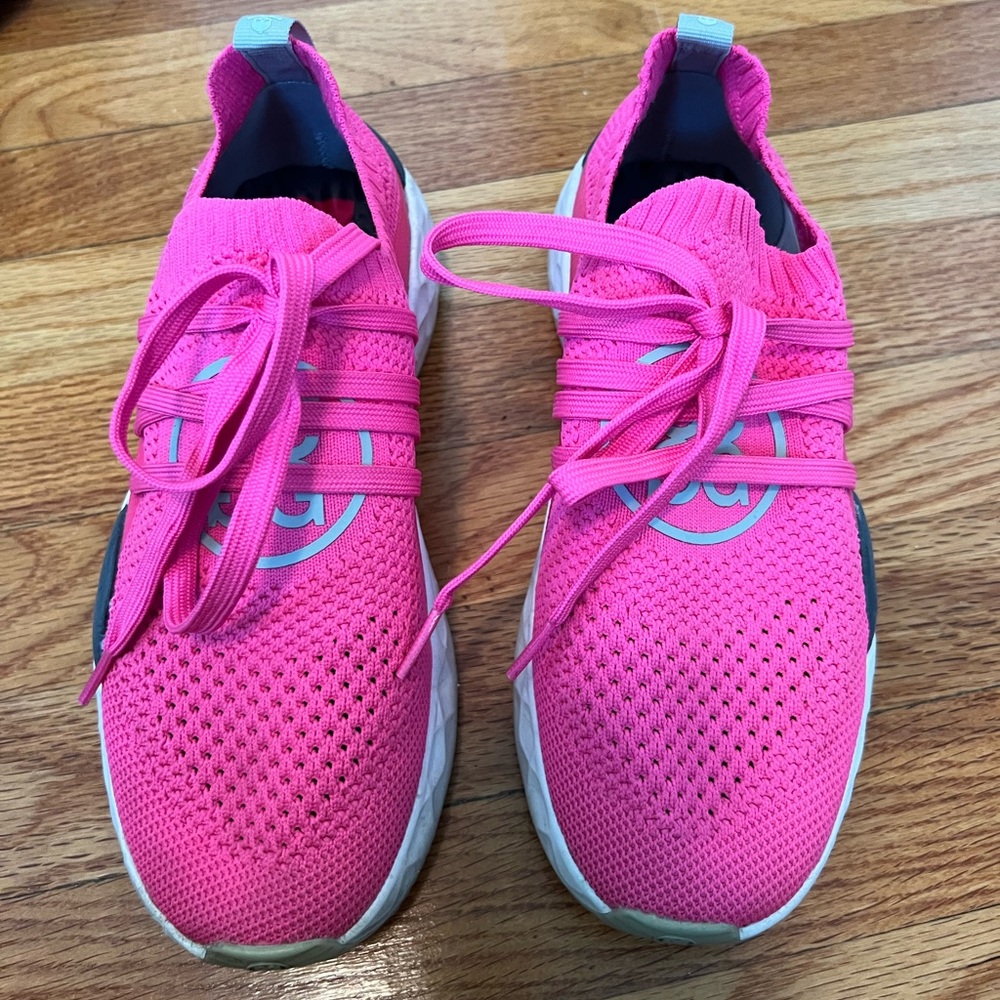 G/FORE limited edition MG4.1 women’s golf shoes. Pink. Size 8